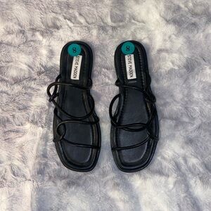 Steve Madden black sandals